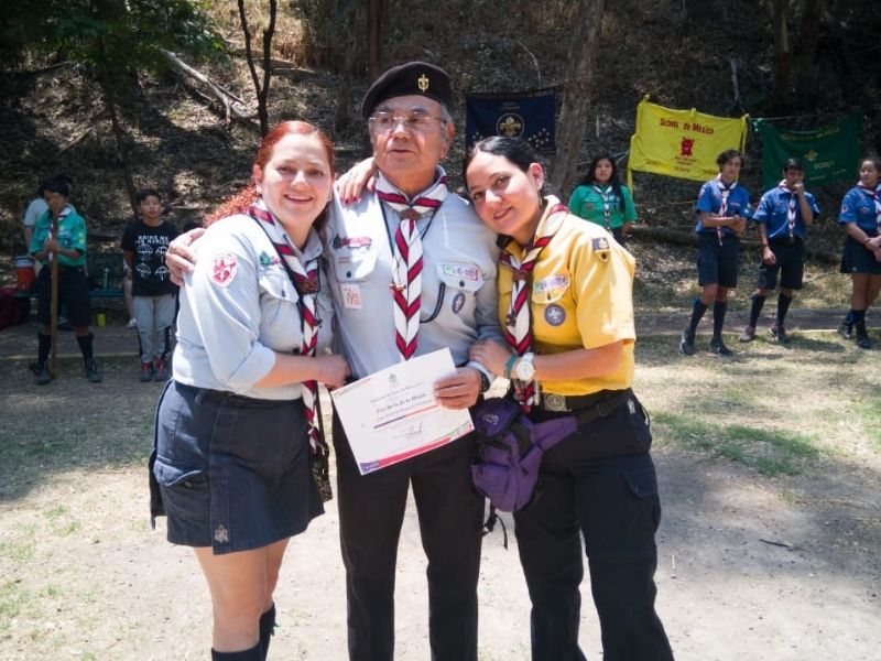 Meche y Ruth Rugama scouters 